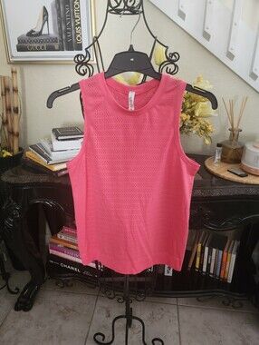 Lululemon tank top size 6